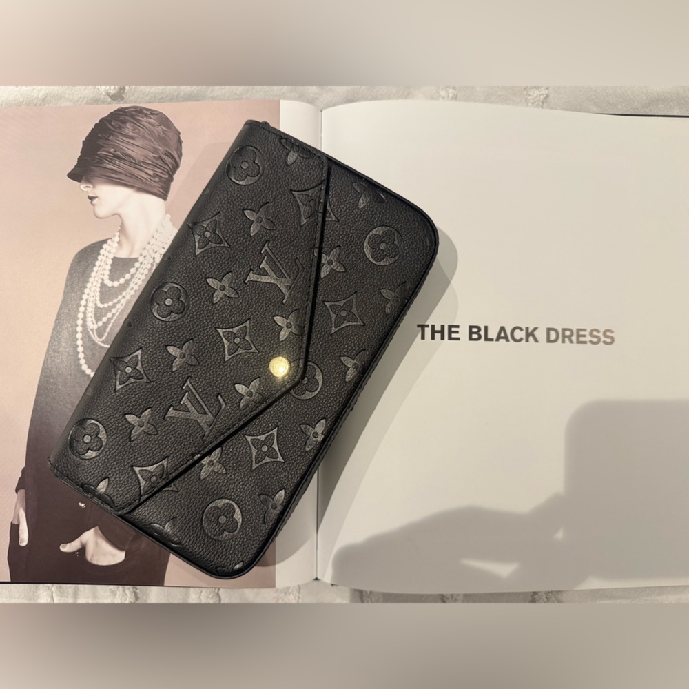 Black Crossbody Bag with Gold Chain
